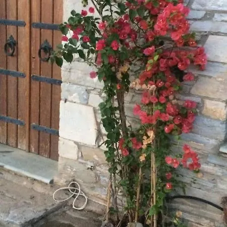 πέτρινο σπίτι στο βράχο στην άφησσο Prázdninový dům